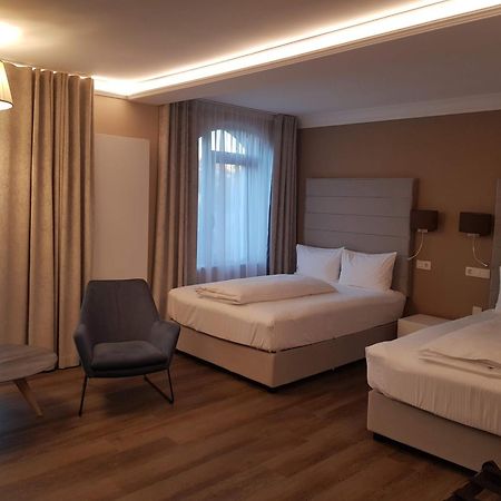 Atlantic Boutique Hotel Targu Mures Ngoại thất bức ảnh