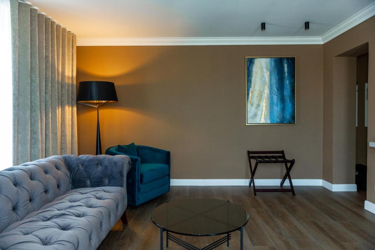 Atlantic Boutique Hotel Targu Mures Ngoại thất bức ảnh