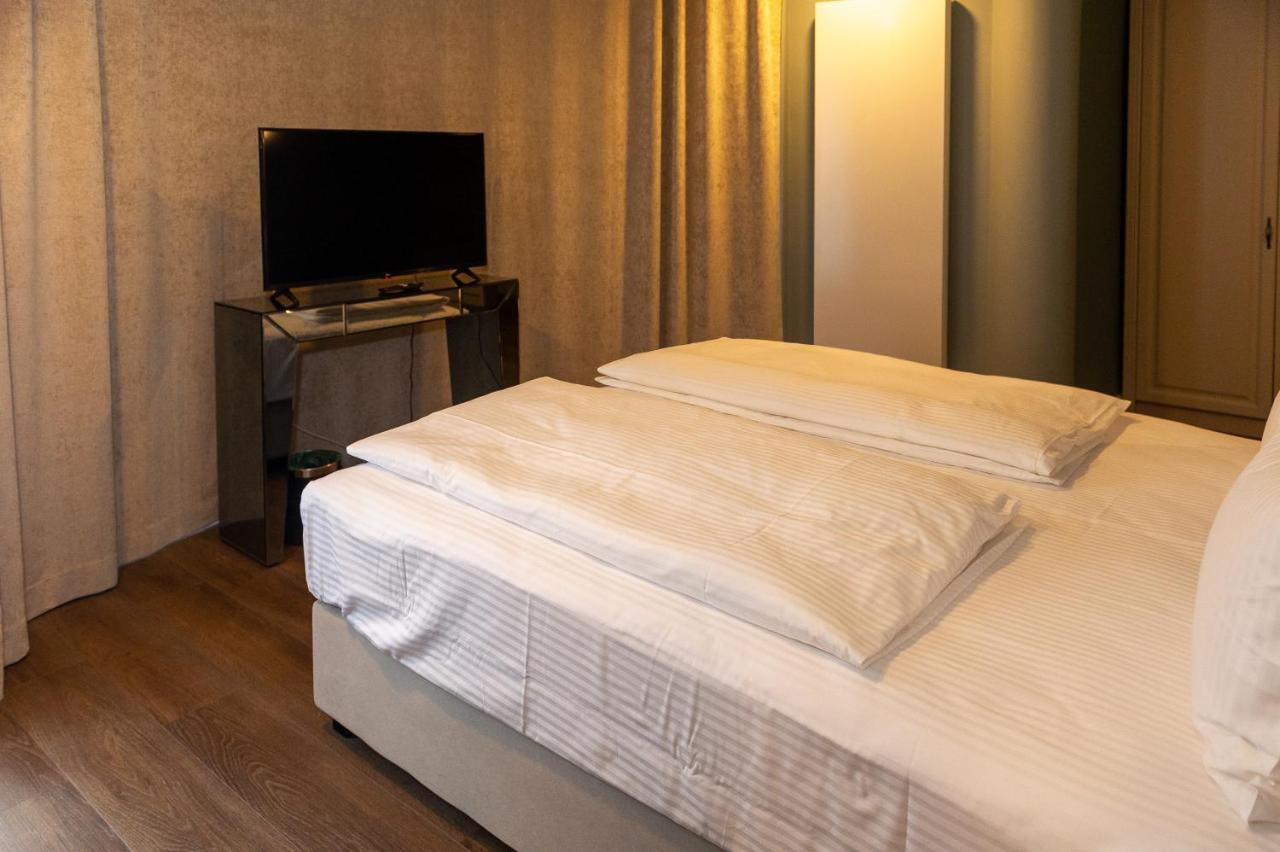 Atlantic Boutique Hotel Targu Mures Ngoại thất bức ảnh