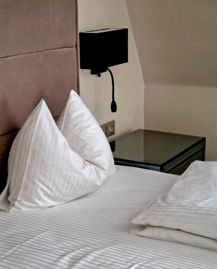 Atlantic Boutique Hotel Targu Mures Ngoại thất bức ảnh