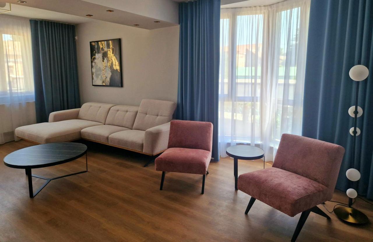 Atlantic Boutique Hotel Targu Mures Ngoại thất bức ảnh