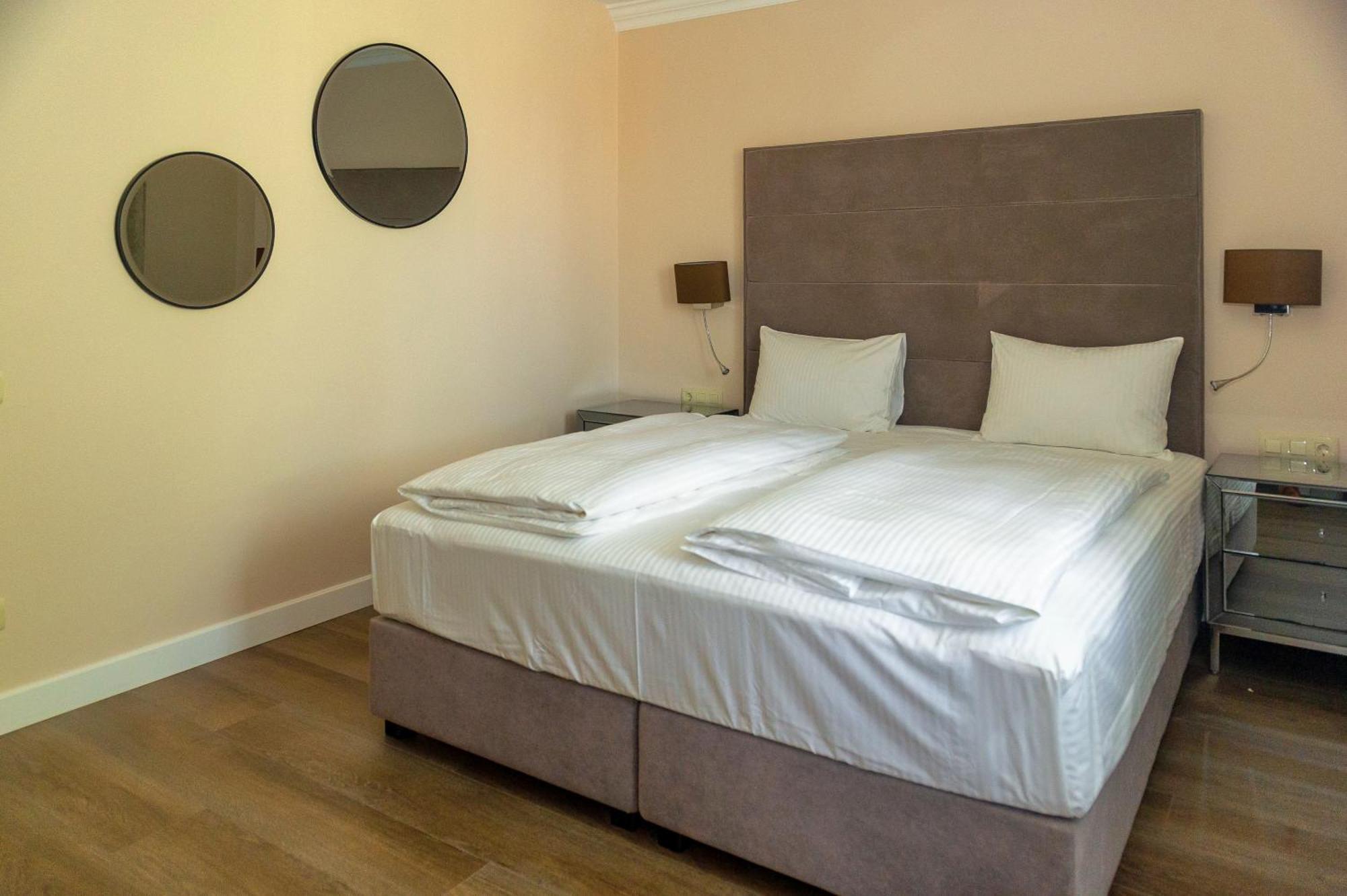 Atlantic Boutique Hotel Targu Mures Ngoại thất bức ảnh